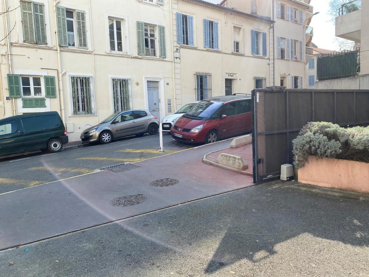 T2 proche de la gare, à 10 minutes à pieds de la Croisette, piscine&parking dans résidence de haut standing Cannes Esterno foto