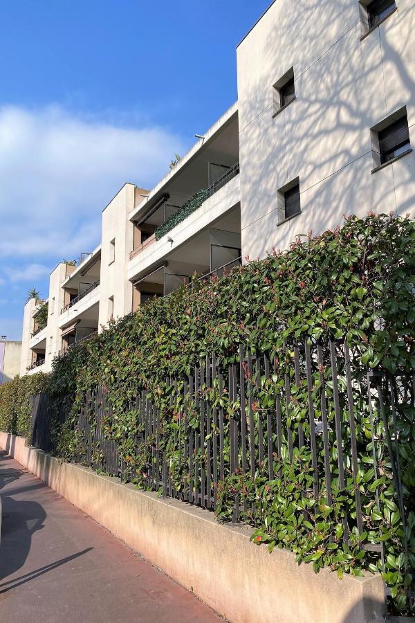 T2 proche de la gare, à 10 minutes à pieds de la Croisette, piscine&parking dans résidence de haut standing Cannes Esterno foto