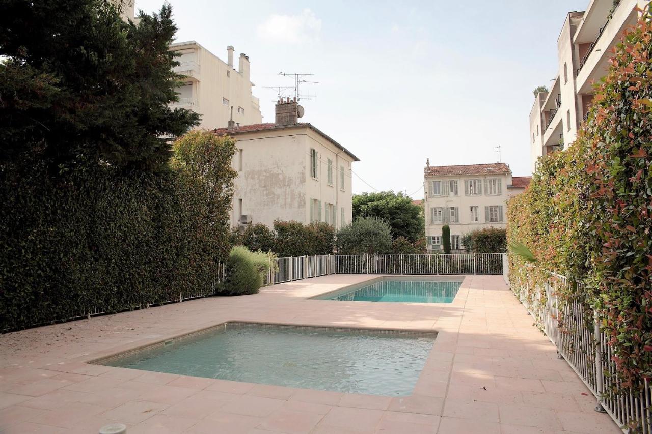 T2 proche de la gare, à 10 minutes à pieds de la Croisette, piscine&parking dans résidence de haut standing Cannes Esterno foto